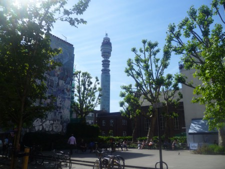 BT Tower (bien plus stylée que les pillones téléphoniques français..)