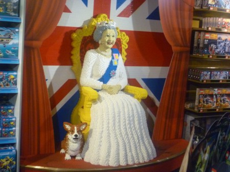 Hamley's : La reine en Lego!