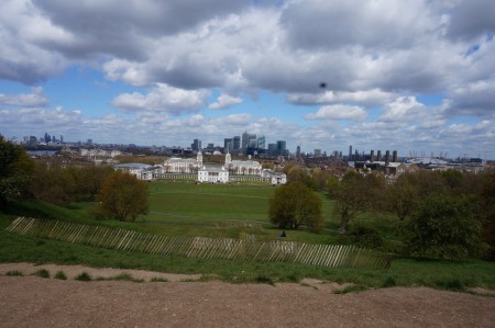 Vue du parvis de l'observatoire