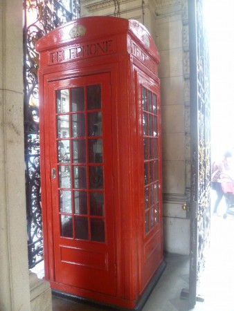 plus vieille cabine téléphonique